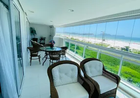 Foto 1 de Apartamento com 4 Quartos à venda, 180m² em Balneario Das Dunas, Cabo Frio