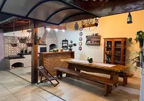 Foto 1 de Casa com 3 Quartos à venda, 156m² em Granada, Uberlândia