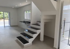 Foto 1 de Casa com 3 Quartos à venda, 96m² em Aguassaí, Cotia