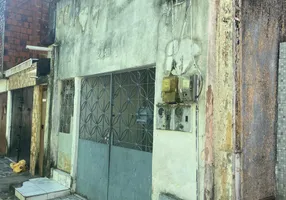 Foto 1 de Casa com 3 Quartos à venda, 100m² em Farias Brito, Fortaleza