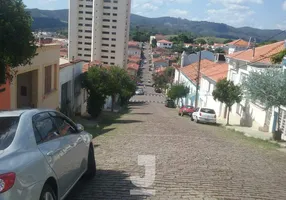 Foto 1 de Casa com 2 Quartos à venda, 62m² em Centro, Amparo