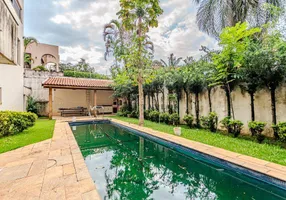 Foto 1 de Casa com 4 Quartos para venda ou aluguel, 1000m² em Jardim Guedala, São Paulo