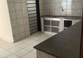 Foto 1 de Casa com 2 Quartos à venda, 100m² em Conjunto Habitacional São Deocleciano, São José do Rio Preto