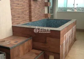 Foto 1 de Apartamento com 3 Quartos para alugar, 186m² em Santa Mônica, Uberlândia