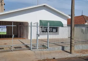 Foto 1 de Casa com 3 Quartos à venda, 233m² em Centro, Araraquara