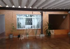 Foto 1 de Casa com 3 Quartos à venda, 300m² em Vila Mazzei, São Paulo