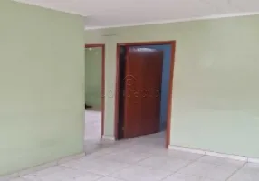 Foto 1 de Apartamento com 2 Quartos para alugar, 50m² em Conjunto Habitacional Caic, São José do Rio Preto