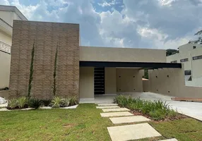 Foto 1 de Casa de Condomínio com 4 Quartos à venda, 200m² em Alphaville, Santana de Parnaíba