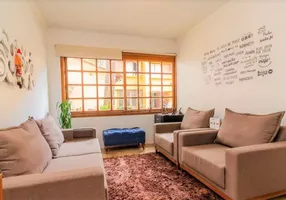 Foto 1 de Casa de Condomínio com 3 Quartos à venda, 117m² em Medianeira, Porto Alegre