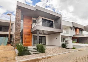 Foto 1 de Casa de Condomínio com 3 Quartos à venda, 198m² em Ipanema, Porto Alegre