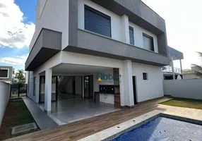 Foto 1 de Casa com 4 Quartos à venda, 302m² em Residencial Goiânia Golfe Clube, Goiânia