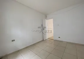 Foto 1 de Casa com 2 Quartos à venda, 130m² em Vila Aprazivel, Jacareí