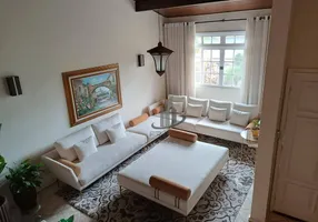 Foto 1 de Casa com 3 Quartos à venda, 450m² em Vila Santa Cecília, Volta Redonda