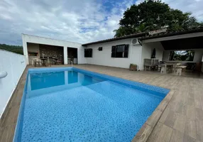 Foto 1 de Casa com 4 Quartos à venda, 320m² em Vila Macarini, Criciúma
