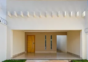Foto 1 de Casa com 3 Quartos à venda, 140m² em Vila Brasília, Aparecida de Goiânia