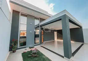 Foto 1 de Casa com 3 Quartos à venda, 204m² em Jardim Ipê, Formosa
