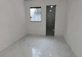 Foto 1 de Casa com 2 Quartos à venda, 150m² em Jardim Marilu, Carapicuíba