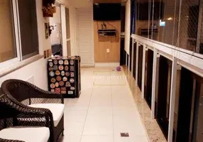 Foto 1 de Apartamento com 4 Quartos à venda, 156m² em Charitas, Niterói