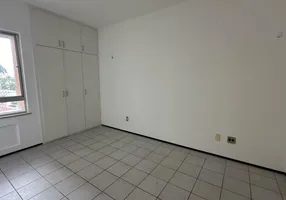 Foto 1 de Apartamento com 3 Quartos à venda, 126m² em Meireles, Fortaleza