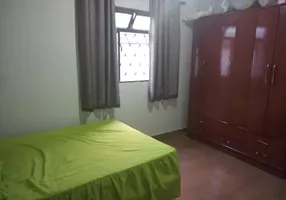 Foto 1 de Casa com 4 Quartos à venda, 360m² em Maracanã, Montes Claros