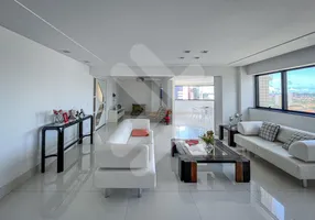 Foto 1 de Apartamento com 4 Quartos à venda, 233m² em Candelária, Natal