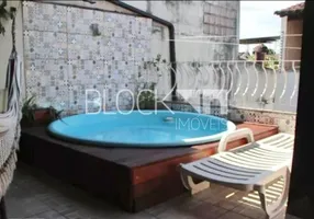 Foto 1 de Casa com 2 Quartos à venda, 70m² em Tanque, Rio de Janeiro