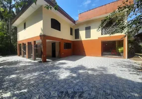 Foto 1 de Fazenda/Sítio com 3 Quartos à venda, 200m² em São João, Bertioga