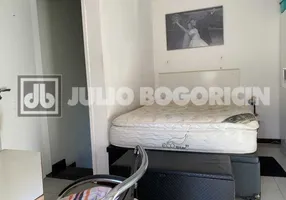 Foto 1 de Casa de Condomínio com 3 Quartos à venda, 120m² em Sapê, Niterói