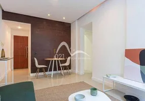 Foto 1 de Apartamento com 2 Quartos à venda, 71m² em Lagoa, Rio de Janeiro