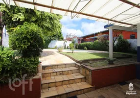 Foto 1 de Casa com 4 Quartos à venda, 500m² em Jardim Lindóia, Porto Alegre