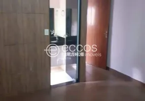 Foto 1 de Casa com 4 Quartos à venda, 250m² em Minas Gerais, Uberlândia