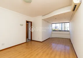 Foto 1 de Apartamento com 3 Quartos à venda, 81m² em Passo D areia, Porto Alegre