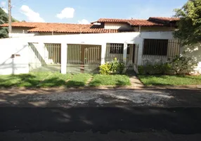 Foto 1 de Casa com 4 Quartos à venda, 180m² em Parque Santa Marta, São Carlos