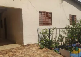 Foto 1 de Casa com 3 Quartos à venda, 255m² em Boa Vista, Goiânia