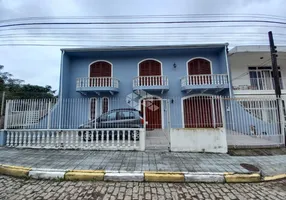 Foto 1 de Casa com 4 Quartos à venda, 300m² em Coqueiros, Florianópolis