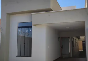 Foto 1 de Casa com 3 Quartos à venda, 108m² em Residencial Caraibas, Aparecida de Goiânia