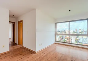 Foto 1 de Apartamento com 2 Quartos à venda, 62m² em Passo da Areia, Porto Alegre