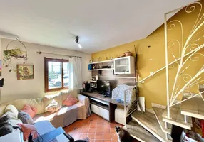 Foto 1 de Casa de Condomínio com 2 Quartos à venda, 60m² em Jardim da Glória, Cotia