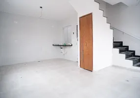 Foto 1 de Sobrado com 2 Quartos à venda, 64m² em Vila Rio Branco, São Paulo