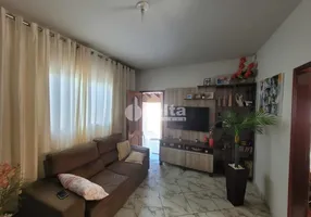 Foto 1 de Casa com 4 Quartos à venda, 183m² em Morumbi, Uberlândia
