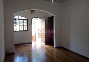 Foto 1 de Sobrado com 4 Quartos à venda, 220m² em Baeta Neves, São Bernardo do Campo
