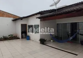 Foto 1 de Casa com 3 Quartos à venda, 140m² em Jardim Europa, Uberlândia