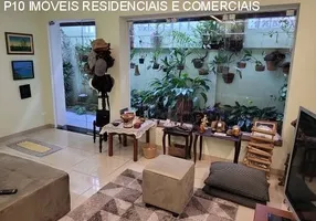 Foto 1 de Sobrado com 2 Quartos à venda, 114m² em Chácara Santo Antônio, São Paulo