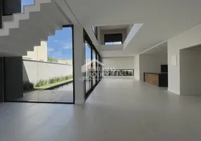 Foto 1 de Casa de Condomínio com 3 Quartos à venda, 378m² em Condominio Residencial Green Park, Taubaté