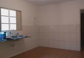 Foto 1 de Casa com 1 Quarto para alugar, 10m² em Limoeiro, São Paulo
