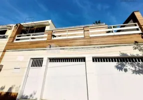 Foto 1 de Casa de Condomínio com 3 Quartos à venda, 272m² em  Vila Valqueire, Rio de Janeiro