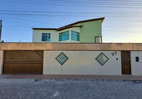 Foto 1 de Sobrado com 5 Quartos à venda, 410m² em Aruana, Aracaju