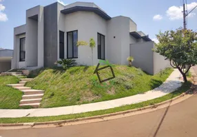 Foto 1 de Casa de Condomínio com 3 Quartos para venda ou aluguel, 160m² em Residencial Damha, Araraquara