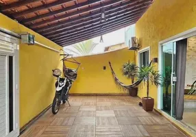 Foto 1 de Casa com 2 Quartos à venda, 89m² em Itapuã, Salvador