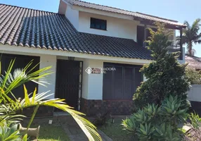 Foto 1 de Casa com 3 Quartos à venda, 158m² em Guarujá, Porto Alegre